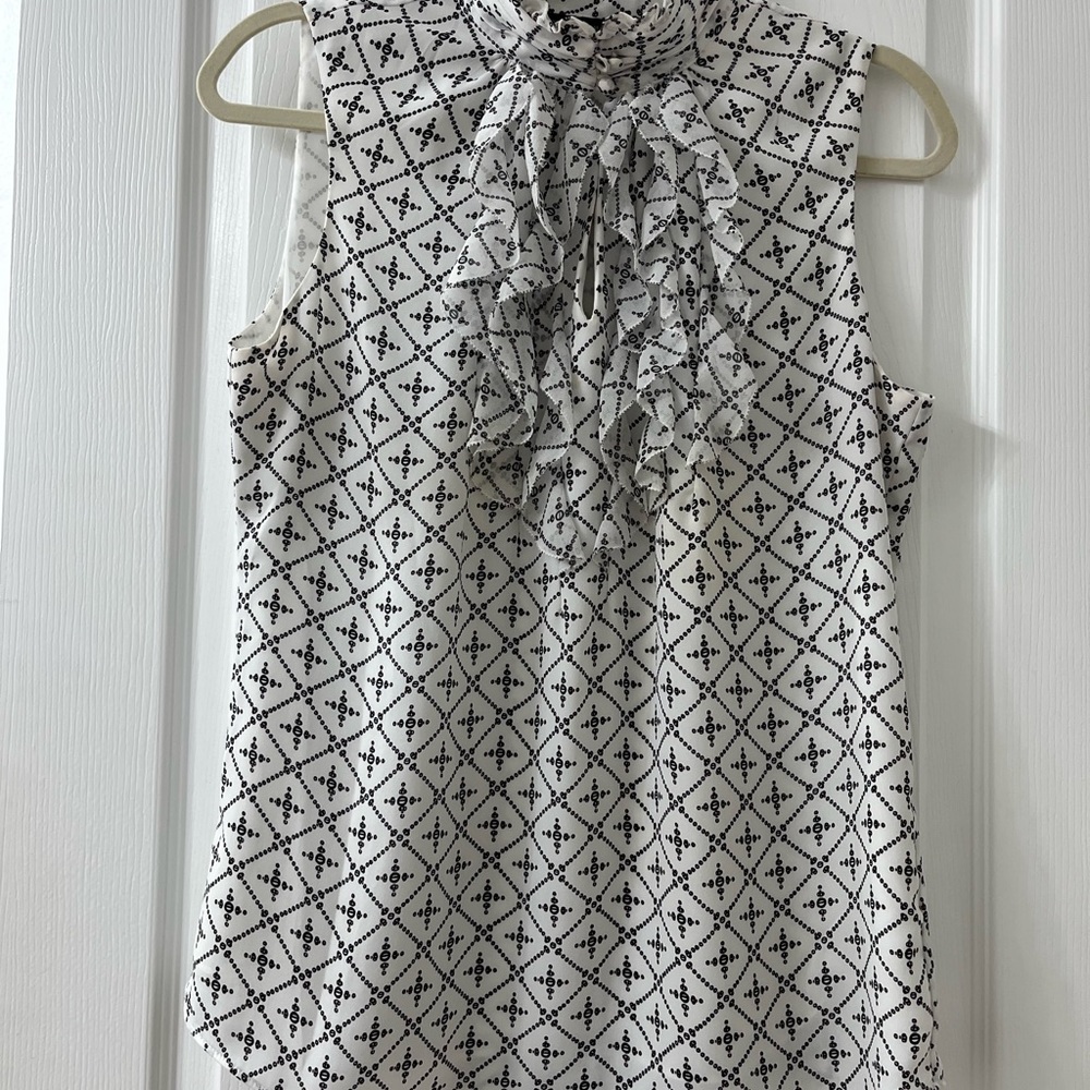 White House Black Market Sleeveless Ruffle Blouse